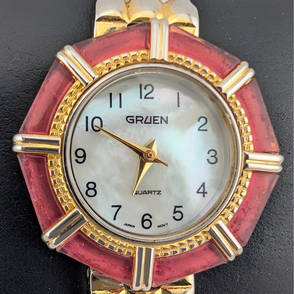 Gruen CR7183 Mother‎ of Pearl Dial Red lucite Bezel Two Tone Bangle Watch